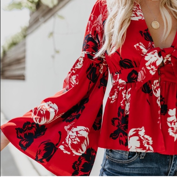 NWOT [Vici] Red Floral Blouse with Bell Sleeve - Picture 2 of 8